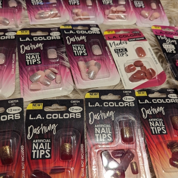 Lot of 30 L.A Colors Dashing artificial nails - Picture 6 of 6